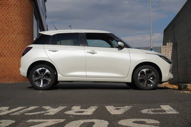 2020 Suzuki Swift 1.2 Dualjet 83 12V Hybrid SZ5