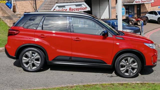 2018 Suzuki Vitara 1.0 Boosterjet SZ-T SUV 5dr Petrol Manual ALLGRIP Euro 6 (s/s) (111 ps) **RARE 4x4 VERSION WITH VERY LOW MILEAGE & FULL MAIN DEALER SERVICE HISTORY**