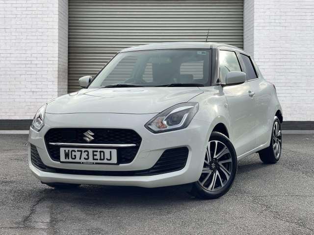 Suzuki Swift 1.2 Dualjet Hybrid SZ-L MT Hatchback Hybrid Pure White Pearl