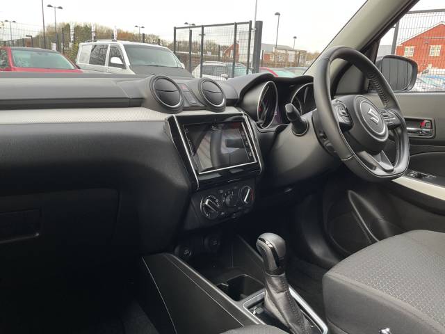 2024 Suzuki Swift 1.2 Hatchback SZ-T