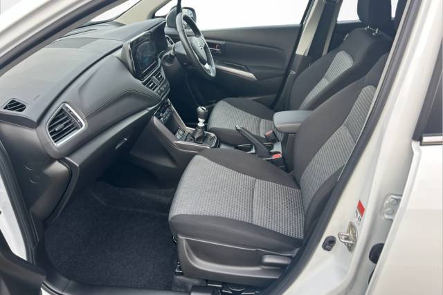 2024 Suzuki S-Cross 1.4 Hatchback Motion