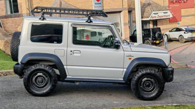 2019 Suzuki Jimny SZ-5 SIERRA **PHYSICALLY HERE, IN STOCK, READY TO DRIVE AWAY TODAY ! **  **