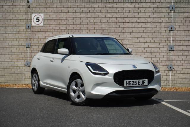 Suzuki Swift 1.2 Mild Hybrid Motion Hatchback Petrol Pure white