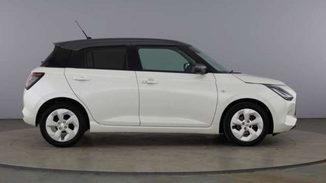 2025 Suzuki Swift 1.2 Motion Mhev