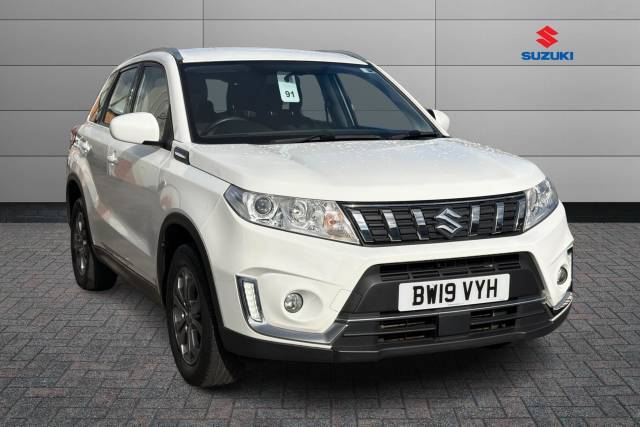 Suzuki Vitara 1.0 Boosterjet SZ4 5dr Hatchback Petrol WHITE
