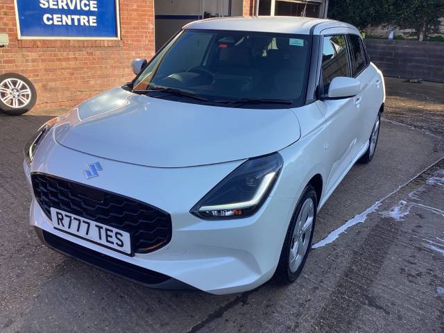 Suzuki Swift 1.2 Mild Hybrid Motion 5dr Hatchback Petrol White