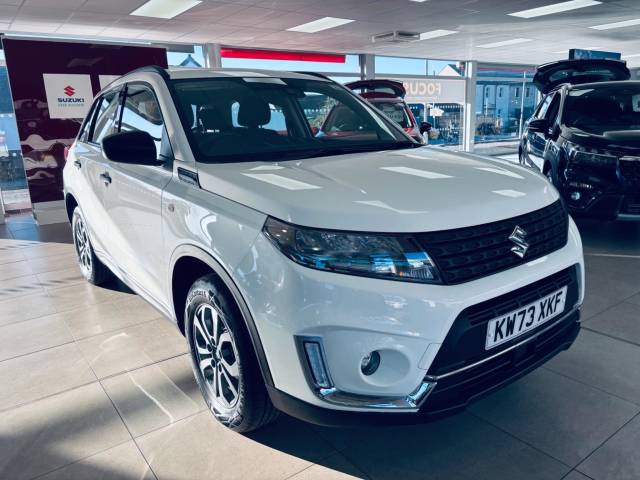 Suzuki Vitara 1.4 Boosterjet 48V Hybrid Go 5dr Hatchback Petrol WHITE