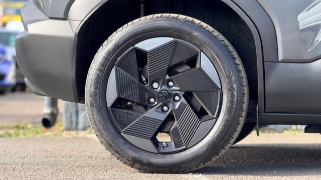 2025 Suzuki E-vitara 61kWh Motion SUV 5dr Electric Auto (174 ps)