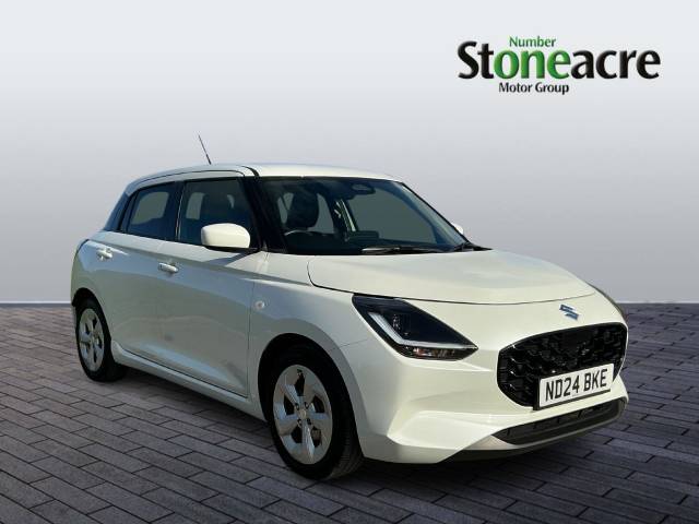 Suzuki Swift 1.2 MHEV Motion Euro 6 (s/s) 5dr Hatchback Hybrid White