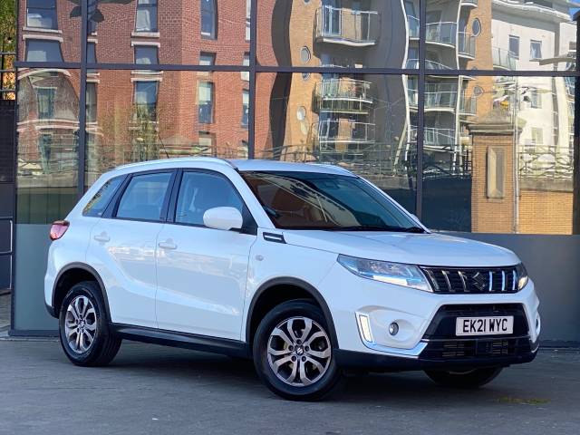 Suzuki Vitara 1.4 Boosterjet 48V Hybrid SZ4 5dr Hatchback Petrol White