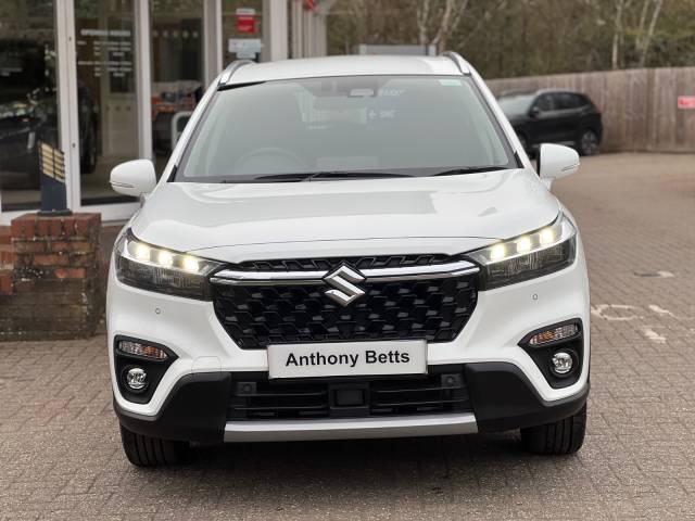2025 Suzuki S-Cross 1.5 Hatchback Motion