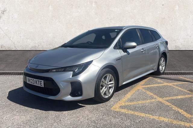 Suzuki Swace 1.8h Motion Estate 5dr Petrol Hybrid CVT Euro 6 (s/s) (140 ps) Estate Petrol Hybrid Silver