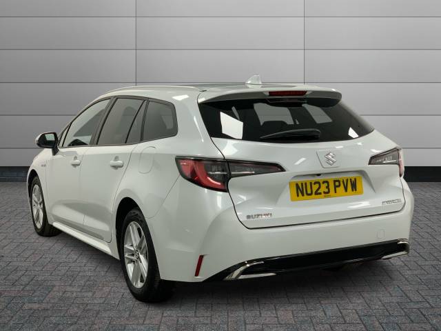 2023 Suzuki Swace 1.8 Estate Motion