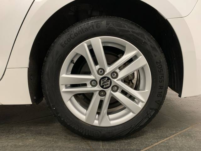 2023 Suzuki Swace 1.8 Estate Motion
