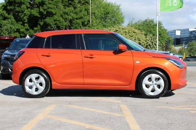 2025 Suzuki Swift 1.2 Motion Mhev Cvt