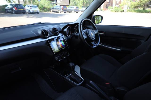 2020 Suzuki Swift 1.2 Dualjet 83 12V Hybrid SZ5