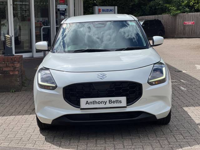 2024 Suzuki Swift 1.2 Hatchback Motion