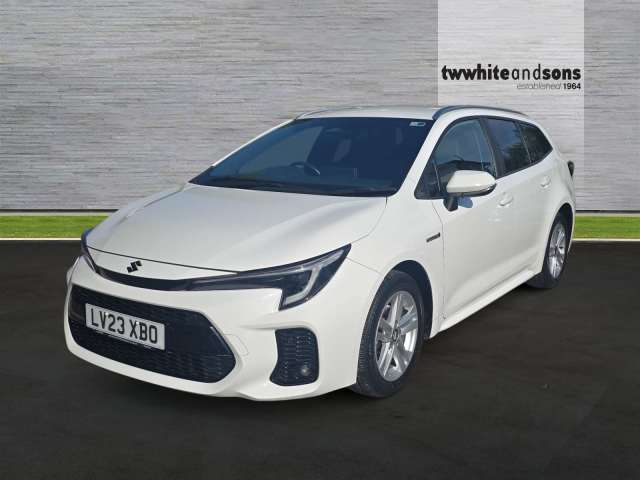 Suzuki Swace 1.8 Ultra Hev Cvt Estate Petrol Super White
