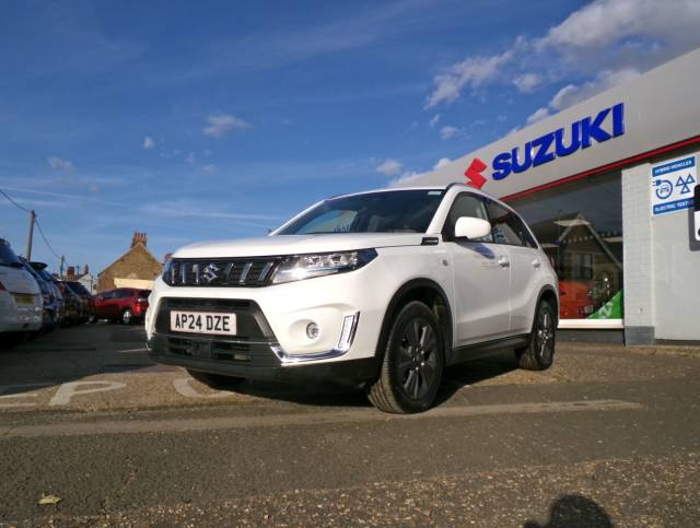 Suzuki Vitara 1.5 Hybrid SZ-T 5dr AGS Hatchback Petrol / Electric Hybrid White