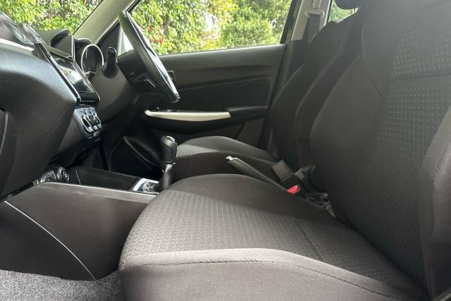 2022 Suzuki Swift 1.2 Dualjet 83 12V Hybrid SZ-L 5dr
