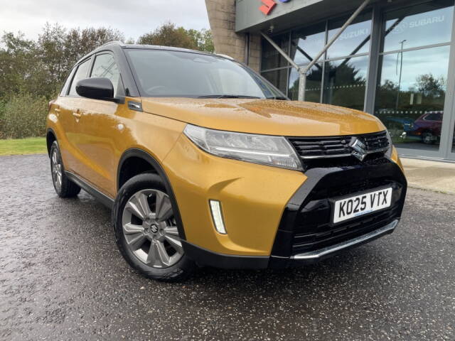 Suzuki Vitara 1.4 Boosterjet Mild Hybrid Motion 5dr 5 Door Hatchback Hybrid YELLOW