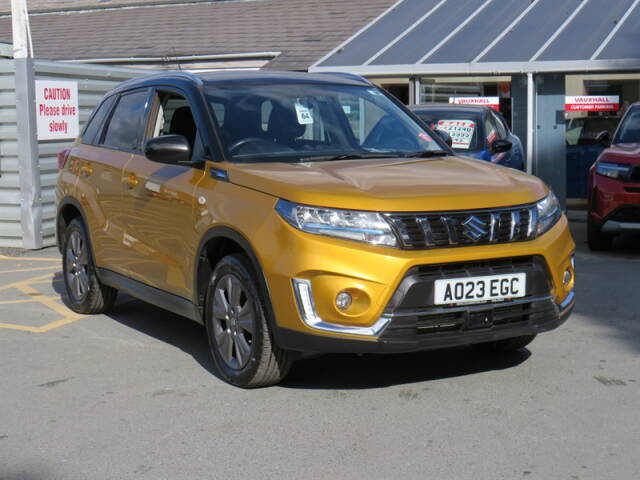 Suzuki Vitara 1.4 Boosterjet MHEV SZ-T SUV 5dr Petrol Hybrid Manual Euro 6 (s/s) (129 ps) SUV Hybrid Yellow
